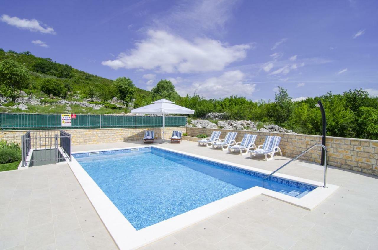 Villa Katja Omiš Exterior foto